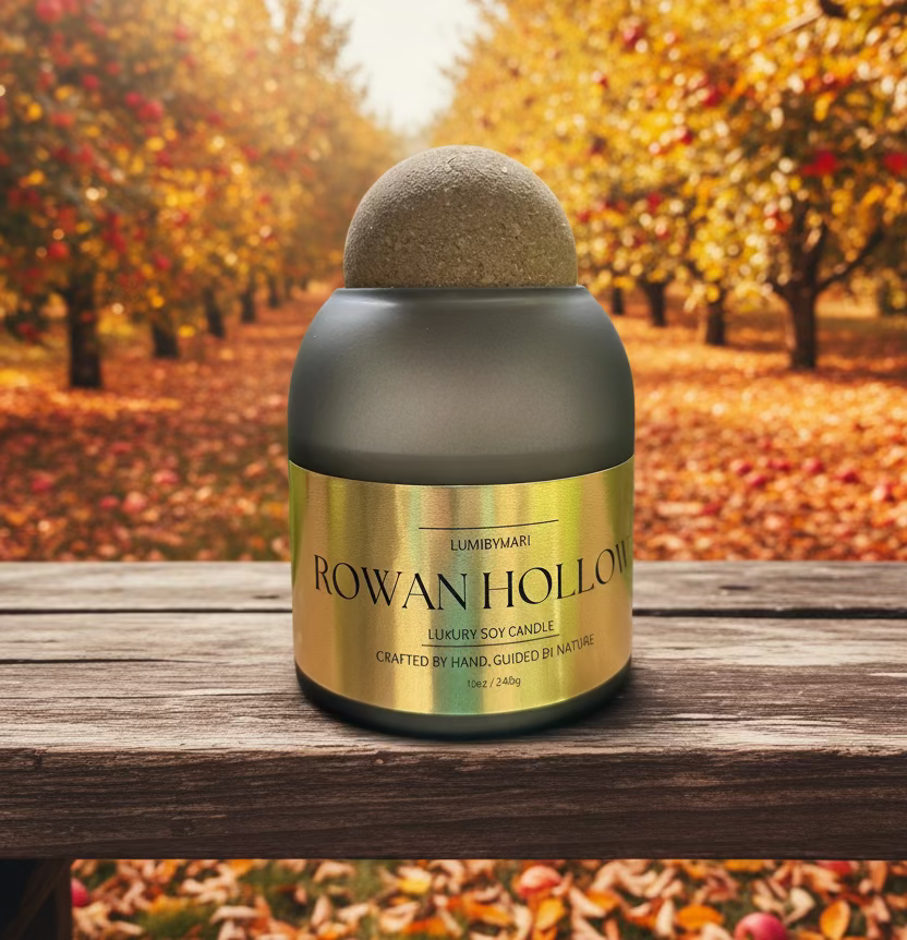 Rowan Hollow Soy Candle - Frosted Grey